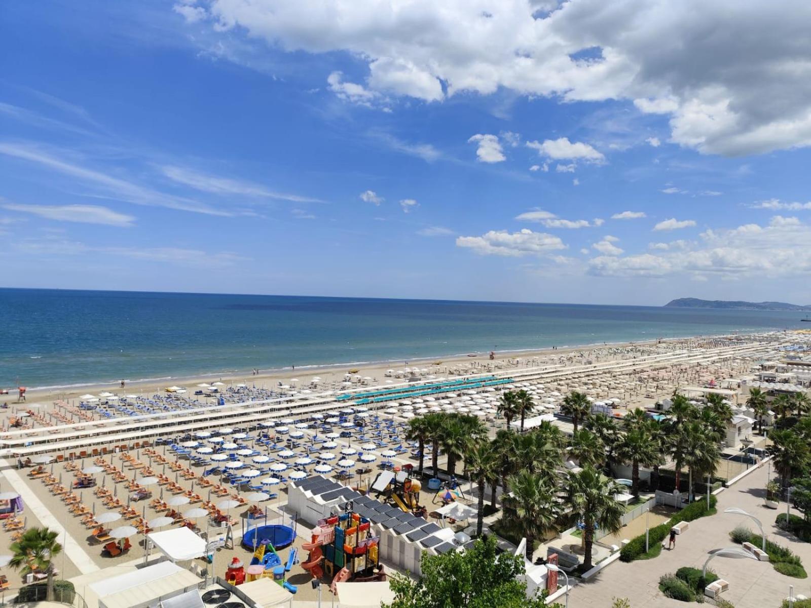 Hotel Sporting Riccione Eksteriør bilde